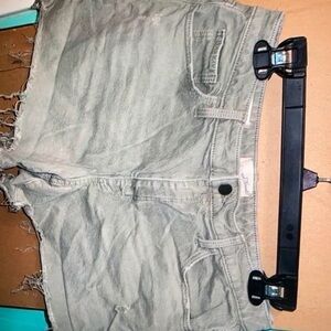 Tight and breathable shorts